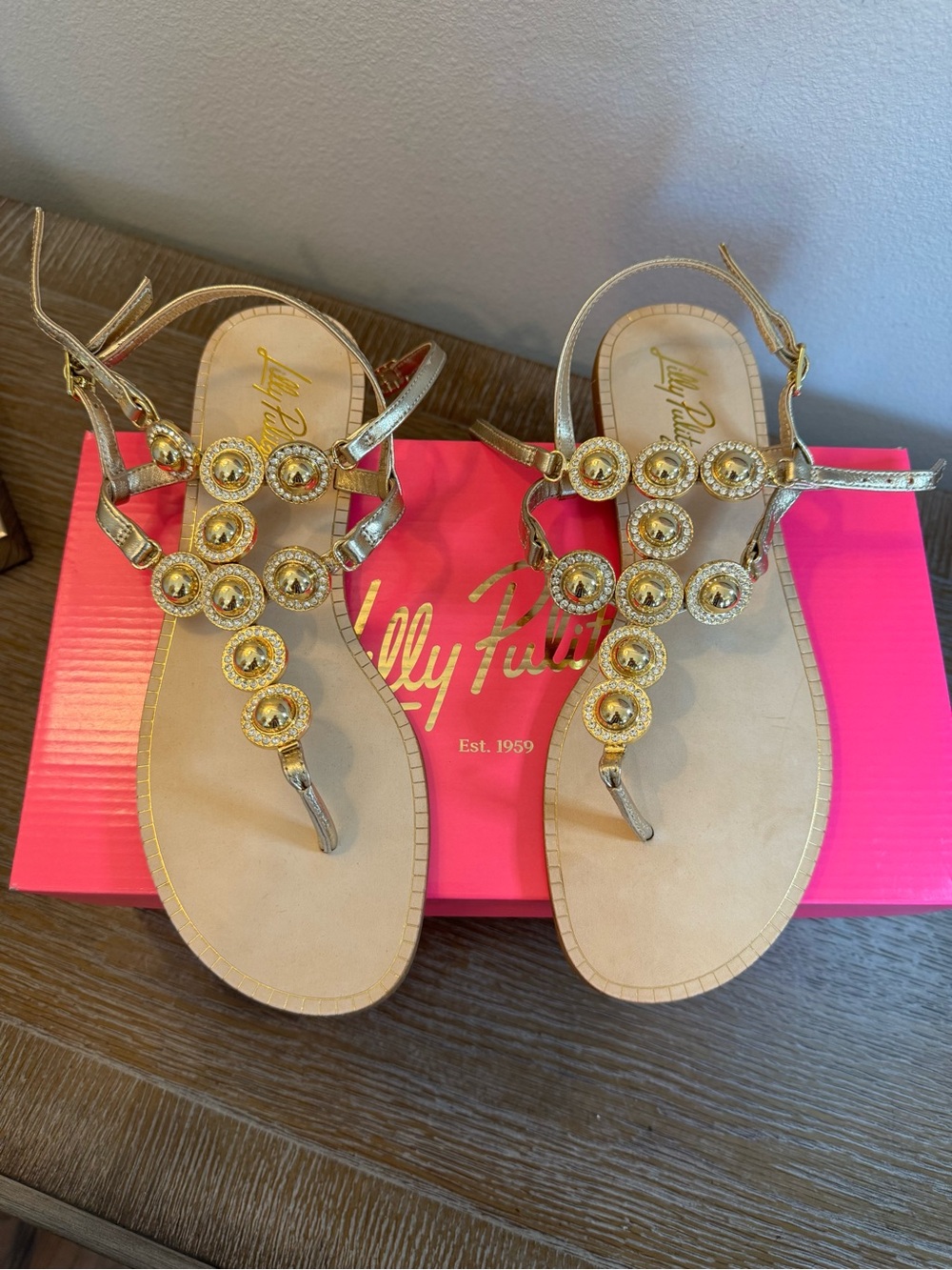 NWT Lilly Pulitzer Metallic Gold Jeweled Sandals